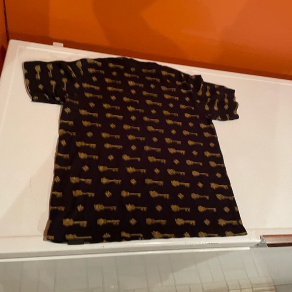 🕹️ Blizzard X Uniqlo Black & Gold Keys Tee Shirt US M🕹️ - Picture 11 of 15